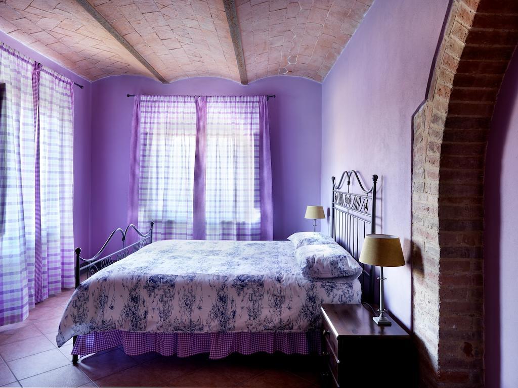 Agriturismo Piettorri Casole dʼElsa Camera foto